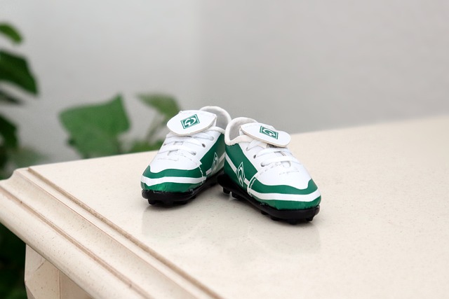 这身材！萨拉赫社媒晒健身房内自拍照，肌肉线条明显.